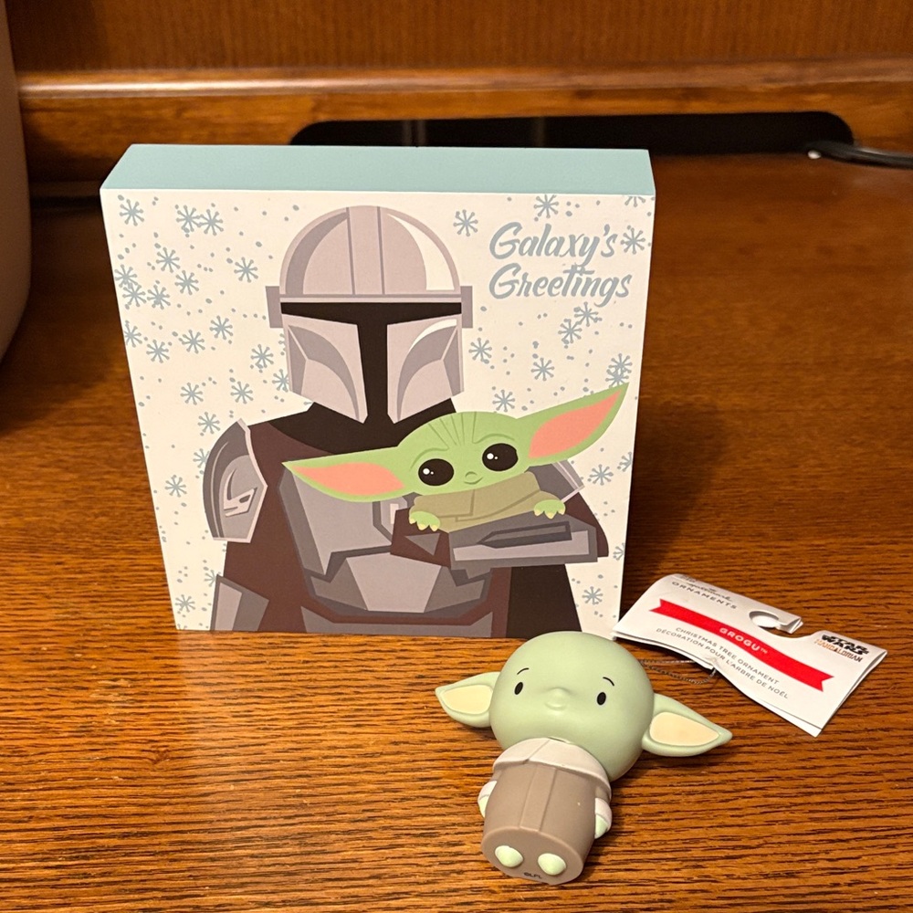 Star Wars Galaxy's Greetings Card with Baby Yoda Figure
